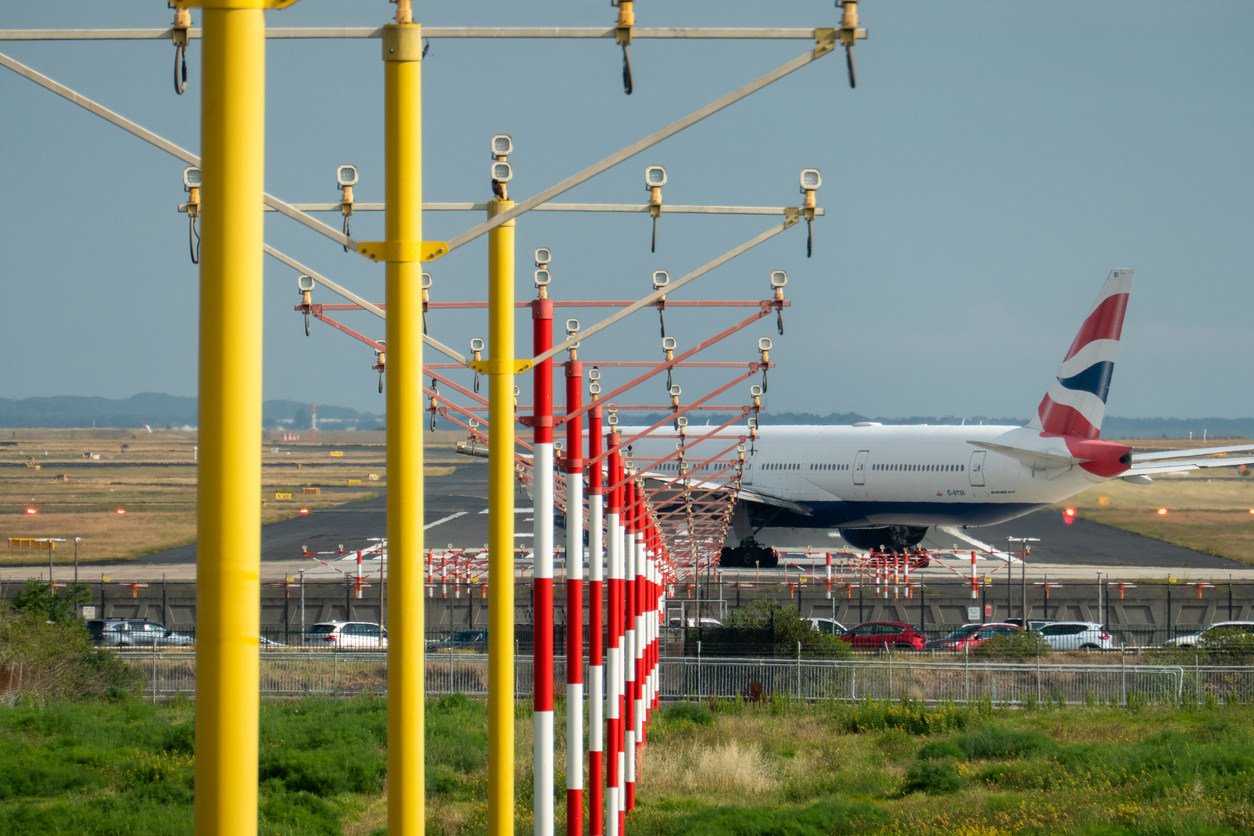 British Airways B777 Landing Lights